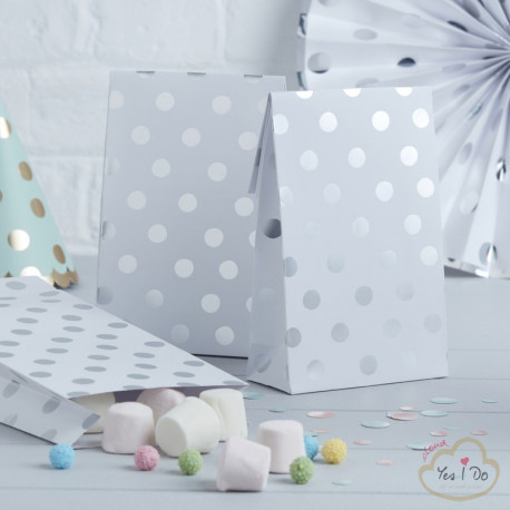 8 SILVER FOILED POLKA DOT PARTY BAGS